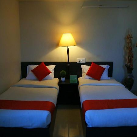 Orange Corner Bangalore Airport Hotel Exterior foto
