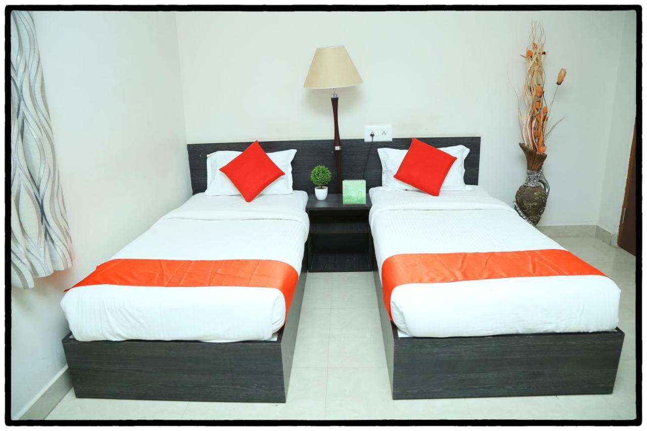 Orange Corner Bangalore Airport Hotel Exterior foto